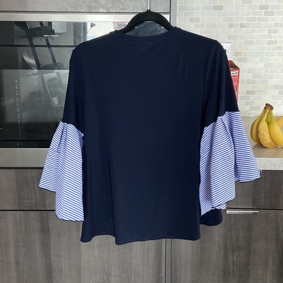 Joseph Ribkoff shirt with nice sleeves - Picture 2 of 3